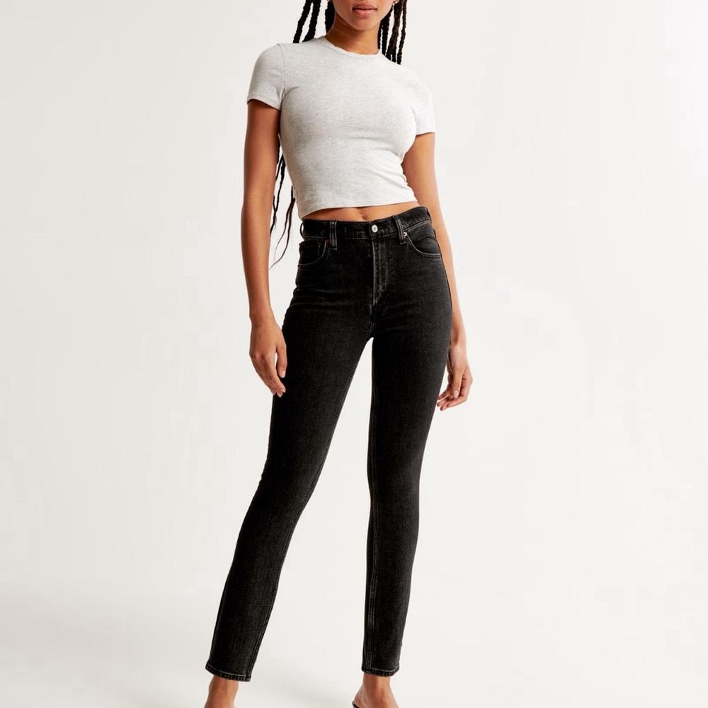 Black Abercrombie Ankle Jeans NEW WITH TAGS
